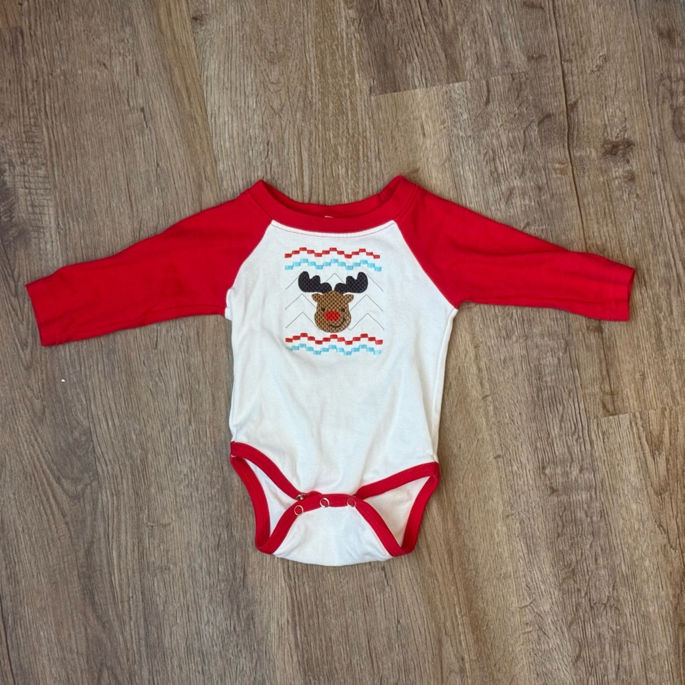 Christmas Red and White Reindeer Bodysuit, 0-3 months, EUC